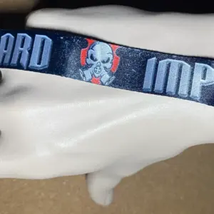 hard-impact-stoffband-1