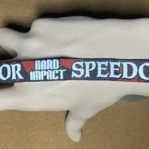 terror_speedcore_stoffband_schwarz_rot-1